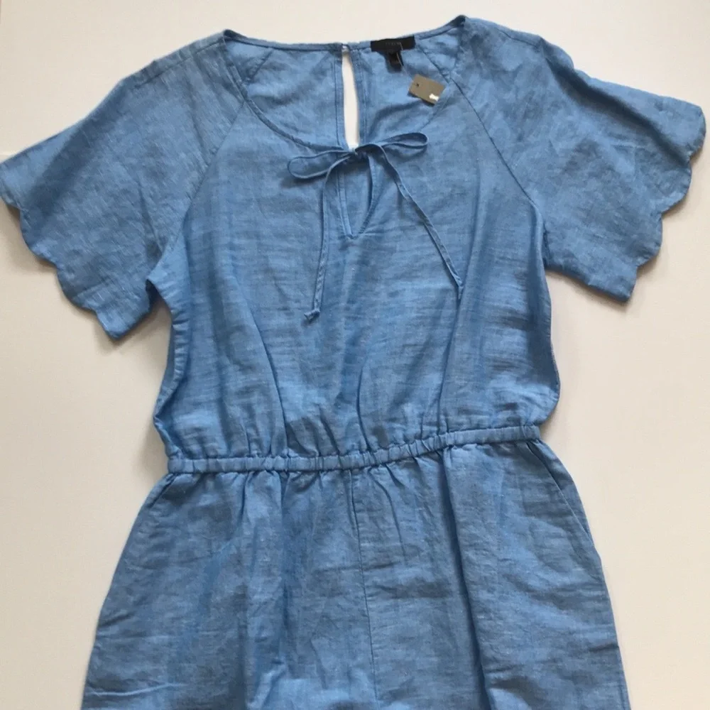 J. Crew Linen Short Sleeve Scallop Trim Scoop Neck Romper Chambray Blue Sz M NWT